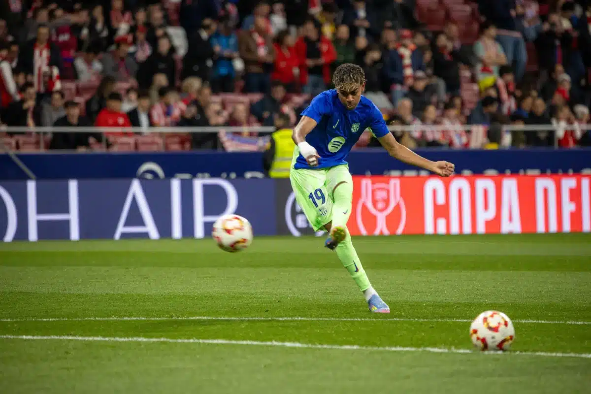 Lamine Yamal of FC Barcelona seen in action during the second leg of the Copa del Rey semifinal