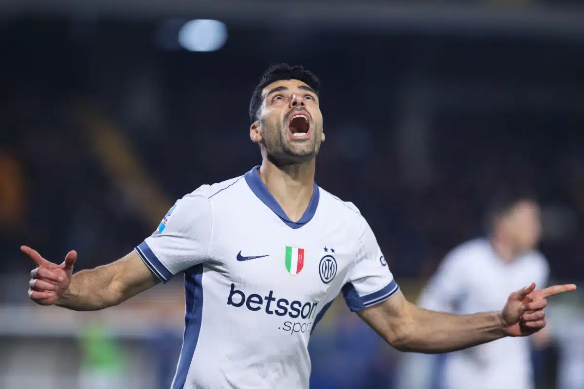 Mehdi Taremi of FC Internazionale Milano celebrates the goal of 0-4 scored in the match between US Lecce and FC Internazionale Milano