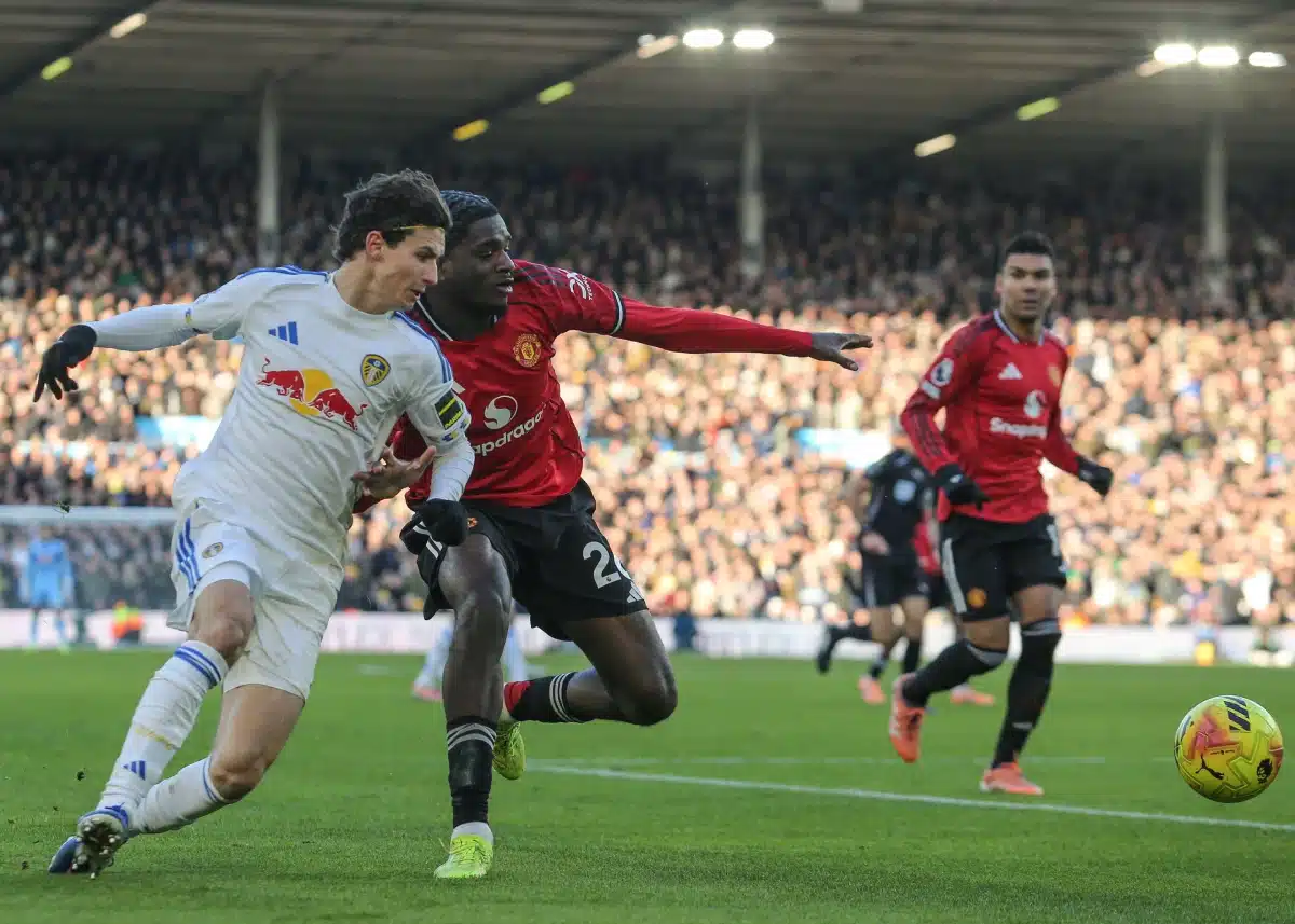 Brenden Aaronson of Leeds United and Ayden Heaven of Manchester United battle for the ball during the Premier League match Leeds United vs Manchester United, 4th January 2026
