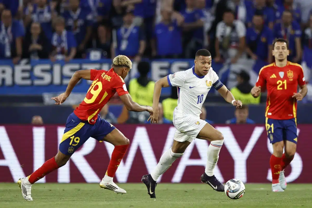 Yamal of Spain, Mbappe of France during the UNL semifinal match, 2025
